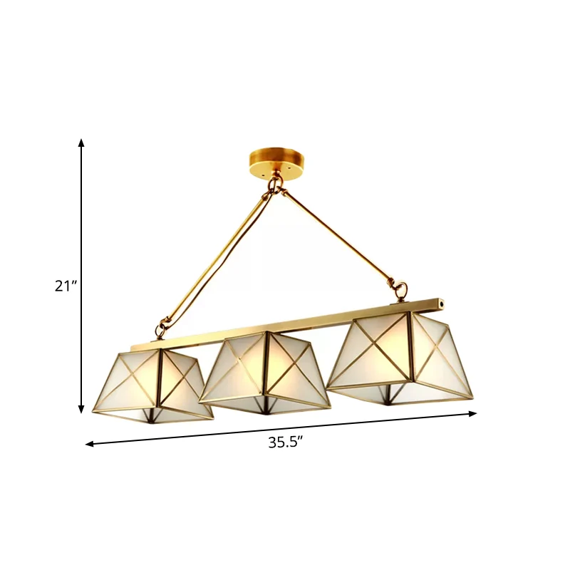 3-lampen taps toelopende eiland-hanglamp koloniale stijl messing afwerking opaal glazen plafondophangarmatuur Clearhalo