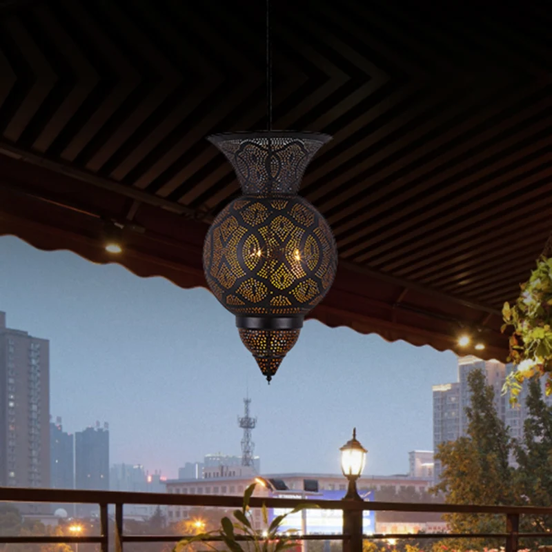 3-lamps geëtste urn hangende kroonluchter platteland zwart metalen plafond hanglamp Clearhalo