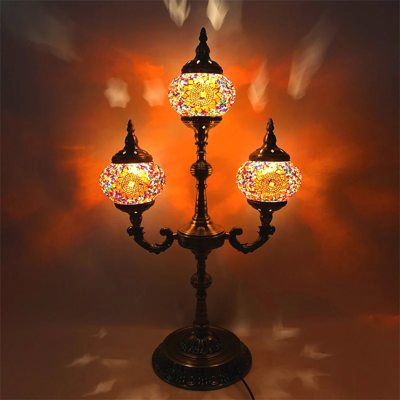 3-lichts drietand-nachtlampje Traditioneel beige/oranje/blauw veelkleurig glas--lood voor nachtkastje Clearhalo