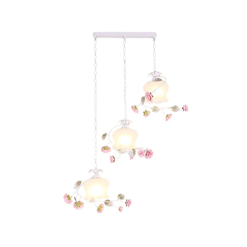 3-lichts geschulpte clusterhanger pastorale witte metalen bloemhanglamp voor eetkamer Clearhalo