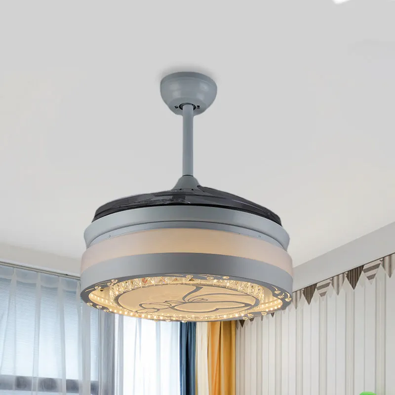 42,5" W witte trommelventilator verlichting moderne kristallen 3-bladige woonkamer LED semi-inbouwlamp Clearhalo