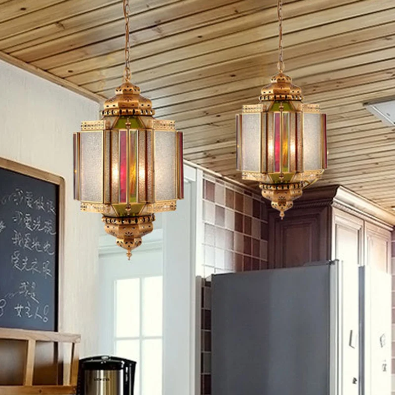 4-lichts plafondkroonluchter, klassieke veranda-hanglamp met lantaarn, matglazen kap messing Clearhalo