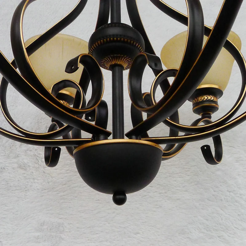 5-lichts beige matglazen hangende kroonluchter, traditionele zwarte belgang hanglamp Clearhalo
