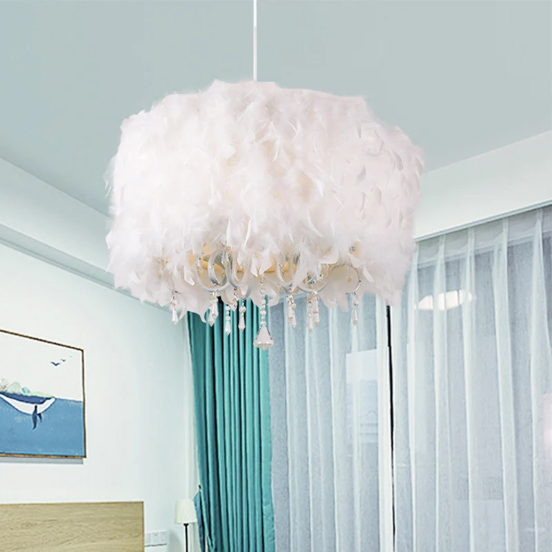5-lichts eetkamerkroonluchter Scandinavische witte hangende hanger met trommelverenkap en druppelvormig kristal Clearhalo