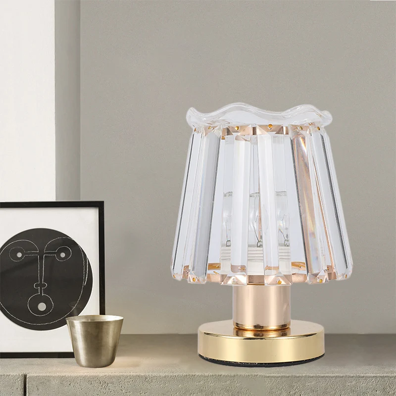 Afgeschuinde kristallen prisma's taps toelopende bureaulamp Minimalistische 1-lichts leeslamp goud Clearhalo
