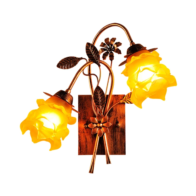 Amberkleurige glazen gelaagde bloemwandlamp Amerikaanse tuin 2 hoofden slaapkamer schanslamp met gebogen arm roest Clearhalo
