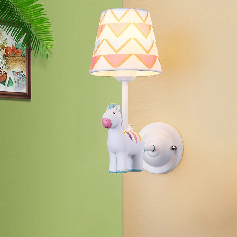 Animal Kids nachtkastje wandmontage licht hars enkele cartoon wandlamp met Empire schaduw roze Clearhalo