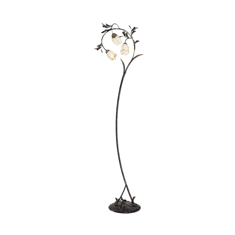 Antiek messing 3-lichts staande licht rustieke melkachtige glazen bloesem vloerlamp voor woonkamer Clearhalo