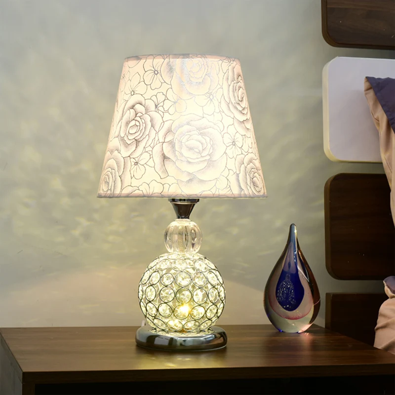Bal Slaapkamer Tafellamp Modern Kristal Ingebed 1 Lamp Goud/Zilver/Rood Nachtkastje Lamp met Geometrische/Pioenroos/Hartmo...