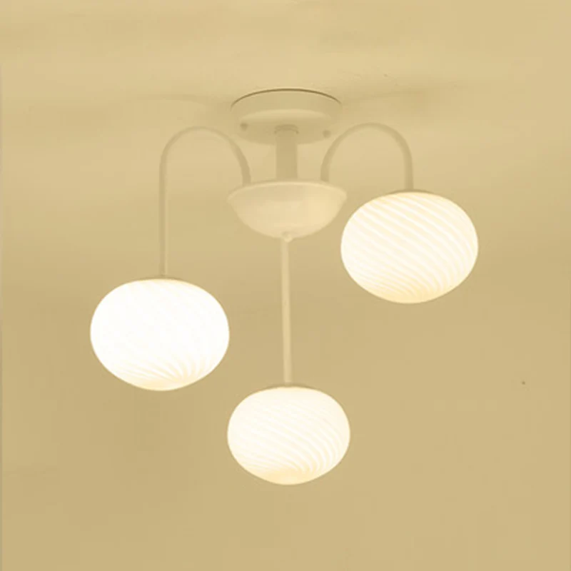 Ball matglas semi-inbouwlamp Modern stijlvol 3-lichts zwart/wit plafondmontagelamp met gebogen arm Clearhalo