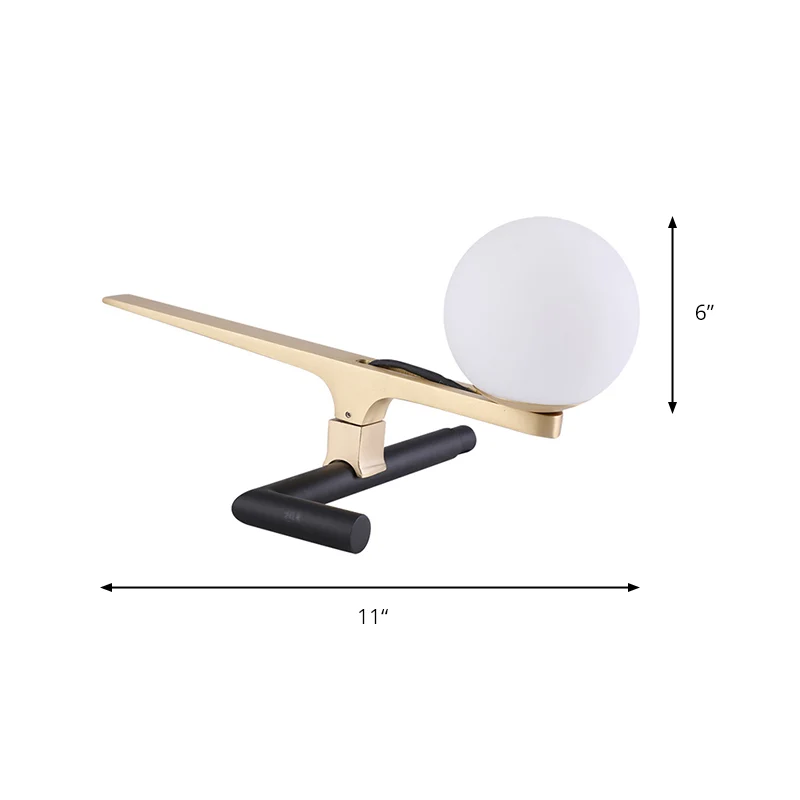 Ball Opaal Glazen Wandverlichting Modernisme Stijlvolle 1-lichts gouden wandlamp voor slaapkamer Clearhalo