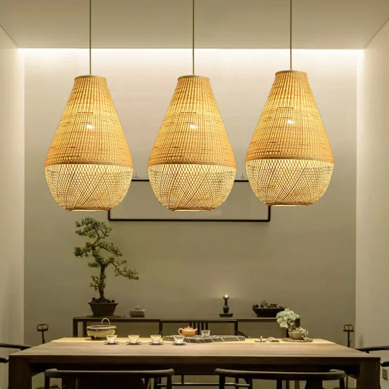 Bamboe geweven druppelvormige hanglamp Simplicity, beige hanglamp met 1 lamp boven tafel Clearhalo