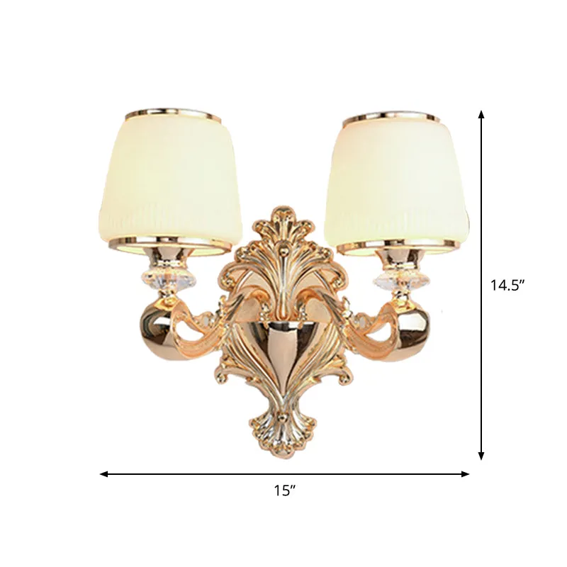 Barrel opaal glazen schanslamp Klassiek 1/2-licht woonkamer wandverlichtingsarmatuur met ronde arm messing Clearhalo