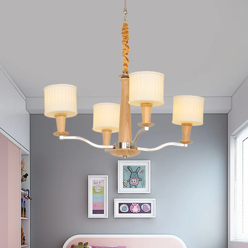 Beige radiaal plafondkroonluchter modernistisch 4-koppig houten hangend lichtarmatuur met trommelcrème glazen kap Clearhalo