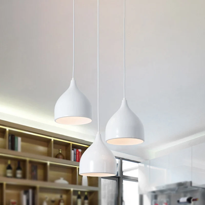 Bell Multi Light hanglamp moderne stijl metaal 3-lichts zwart/wit hangende plafondlamp met ronde/lineaire luifel Clearhalo