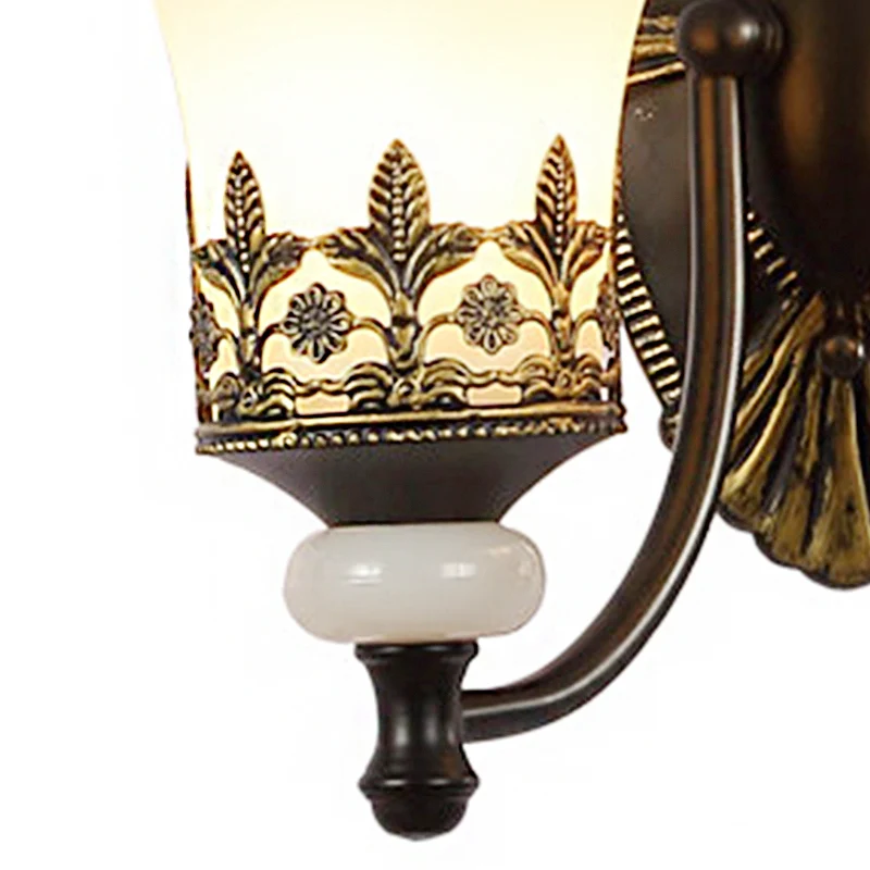 Black Bell wandgemonteerde lamp Traditionele witte glazen kap 1/2-lichte slaapkamer wandkandelaar met metalen ronde arm Cl...