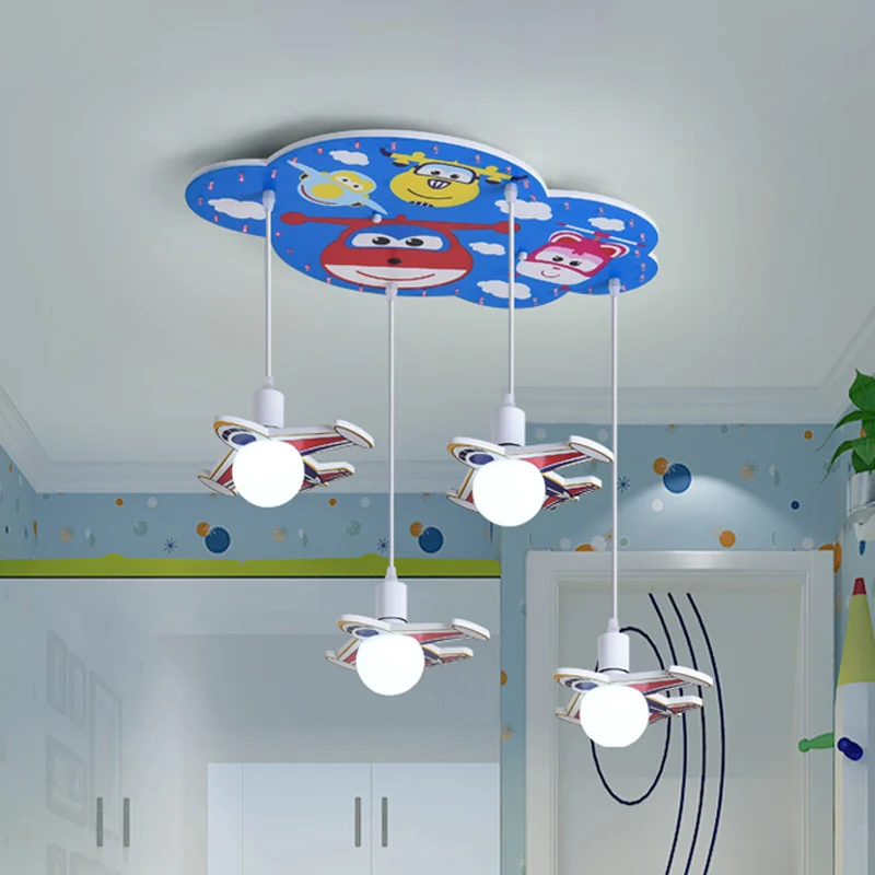 Blauwe afwerking Vliegtuigvorm Multi-plafondlamp Cartoon 4-kops Houten hanglampset Clearhalo