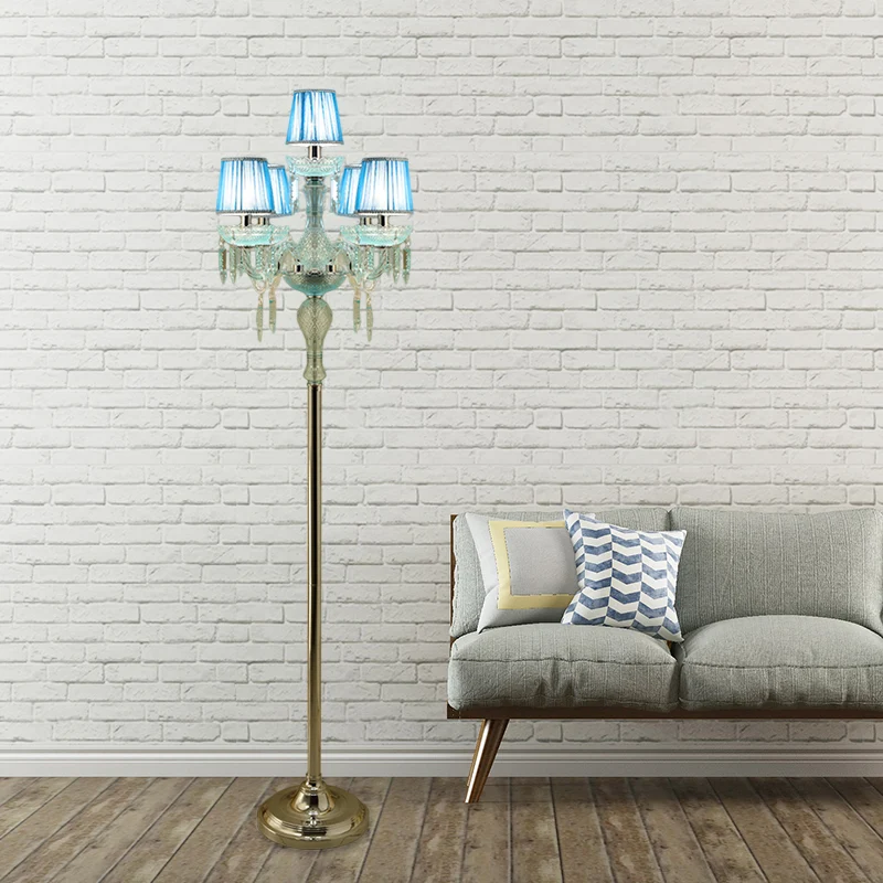Blauwe staande lamp met 5/6/7 lampen, traditionele kristallen kandelaar, leesvloerlamp met tonvormige geplooide kap Clearhalo