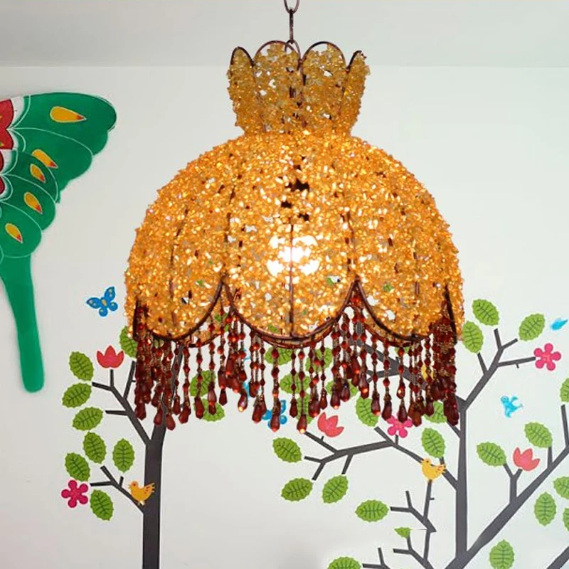 Boheemse geschulpte hangende kroonluchter 3-kops metalen hangende plafondlamp wit/rood/geel met bungelende kristallen Clea...