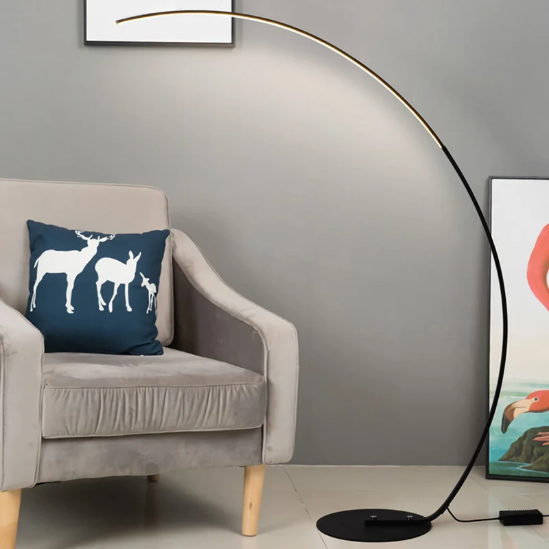 Boogvormige woonkamer vloerlamp Metallic eenvoudige stijl LED staande vloerlamp Clearhalo