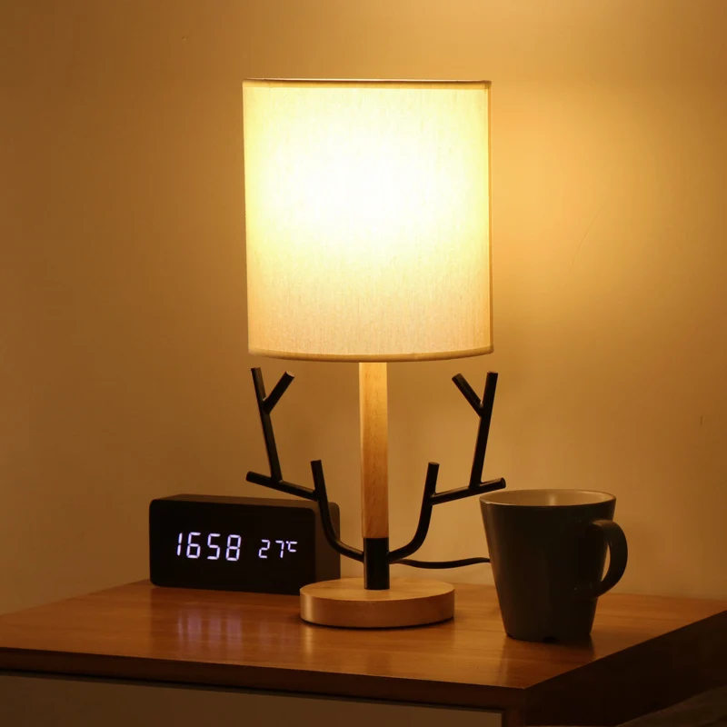 Branch Nachttafellamp Modern Houten 1-lichts zwarte leeslamp met tonvormige stoffen kap voor slaapkamer Clearhalo