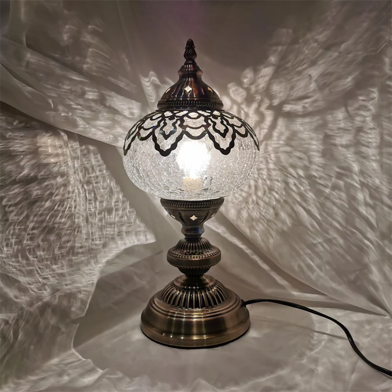 Bronzen 1-lichts bureaulamp Boheems craqueléglas ovaal/wereldbol nachttafellamp voor woonkamer Clearhalo