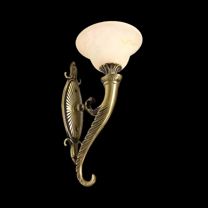 Bronzen Scroll Arm Wandlamp Traditioneel Metaal 1 Lamp Keuken Wandmontage Licht met Bell Wit Glazen Kap Clearhalo