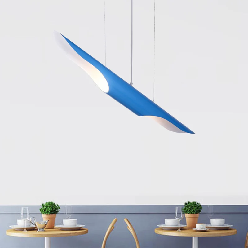 Buishangende plafondlamp Scandinavisch metaal Wit/Rood/Blauw Hanglamp voor slaapkamer met verstelbaar snoer Clearhalo