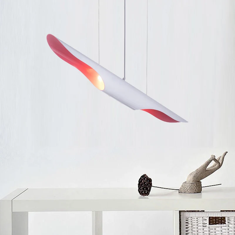 Buishangende plafondlamp Scandinavisch metaal Wit/Rood/Blauw Hanglamp voor slaapkamer met verstelbaar snoer Clearhalo