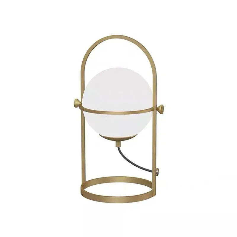 Bureaulamp met 1 hoofdslaapkamer, postmoderne nachtkastjelamp met goudkleurige afwerking en bolvormige melkwitte glazen ka...