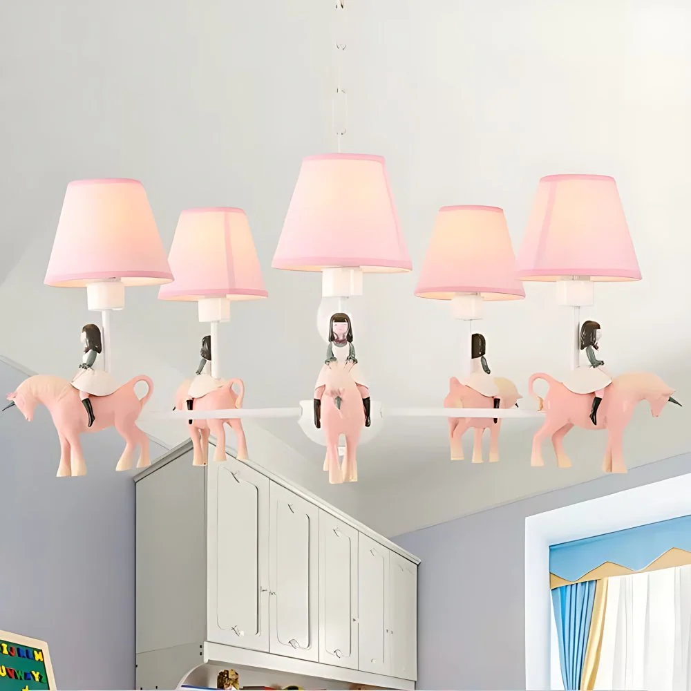 Carrousel kroonluchter voor meisjesslaapkamer Metaal en hars Kinderroze hanglamp met stoffen kap Clearhalo