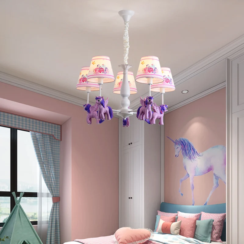 Cartoon conische hangende plafondlamp metaal 5 lampen kroonluchterlamp met eenhoorn deco paars voor kinderslaapkamer Clear...