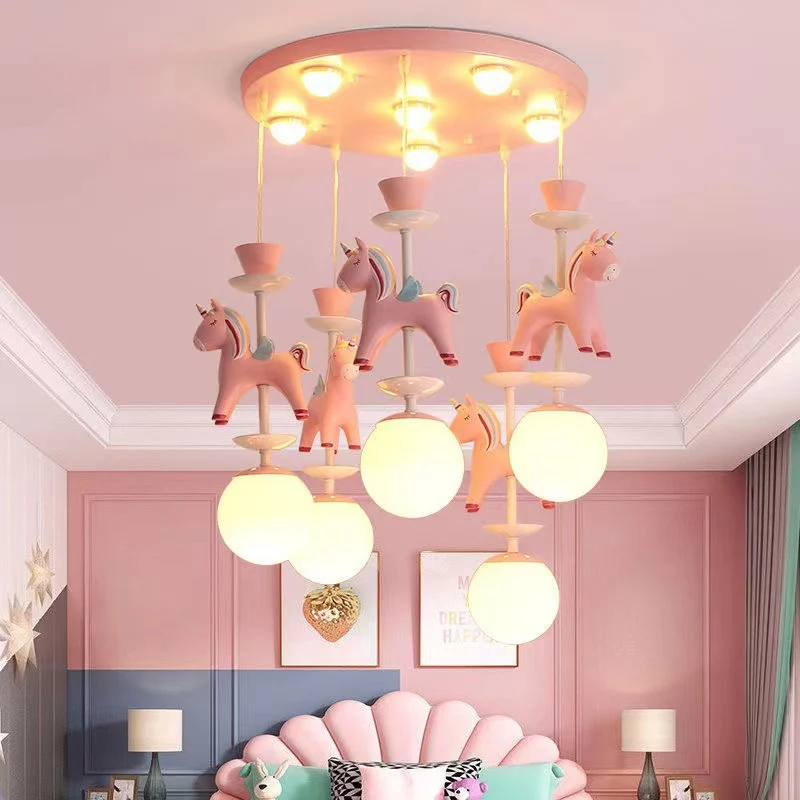 Cartoon LED-plafondhanger Wit Paard Meerdere hanglampen met metalen kap voor slaapkamer Clearhalo