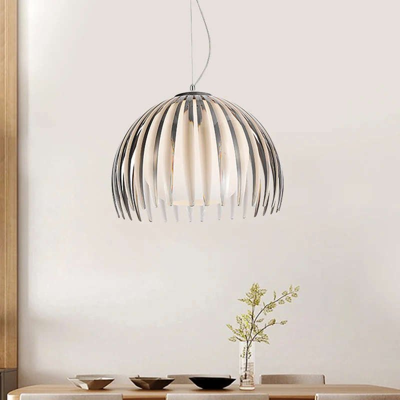 Chrome Dome hanglamp armatuur modernisme 1-lichts metalen slingerlamp met bol opaal glazen kap Clearhalo