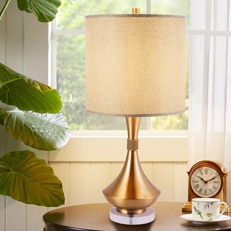 Cilinder Studielamp Traditioneel Stof 1 Lamp Wit/Beige Leesboeklamp met metalen voet Clearhalo