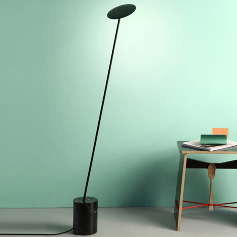Circle vloerleeslamp eigentijds metallic wit/zwart LED-staand licht met kolomvoet Clearhalo