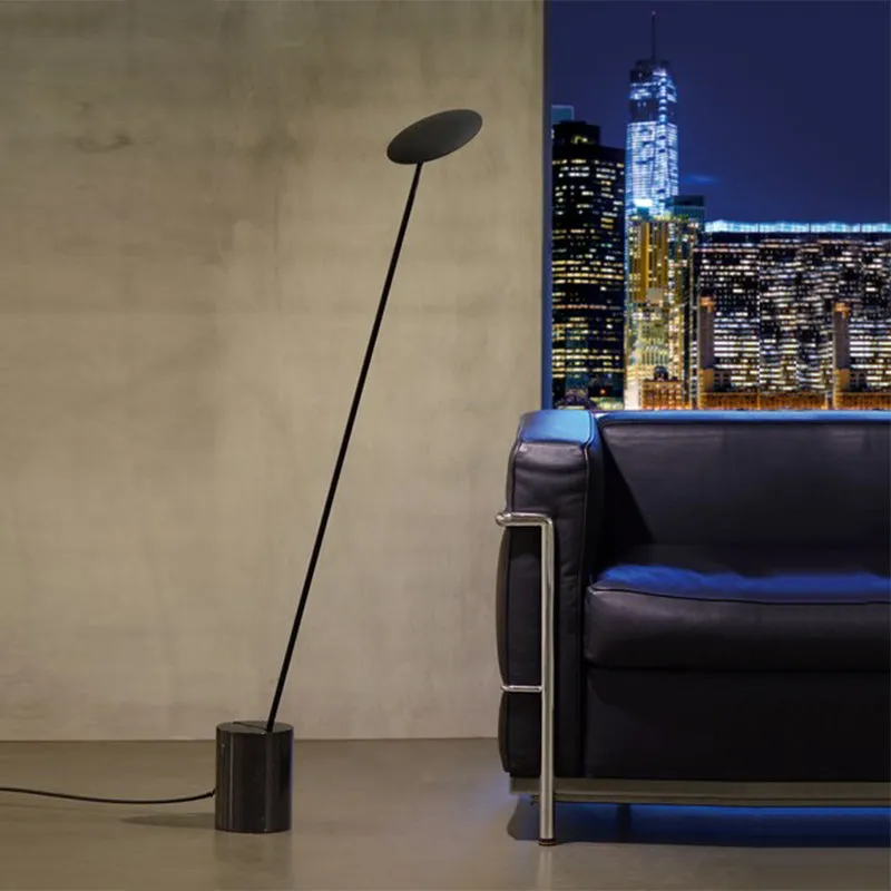 Circle vloerleeslamp eigentijds metallic wit/zwart LED-staand licht met kolomvoet Clearhalo