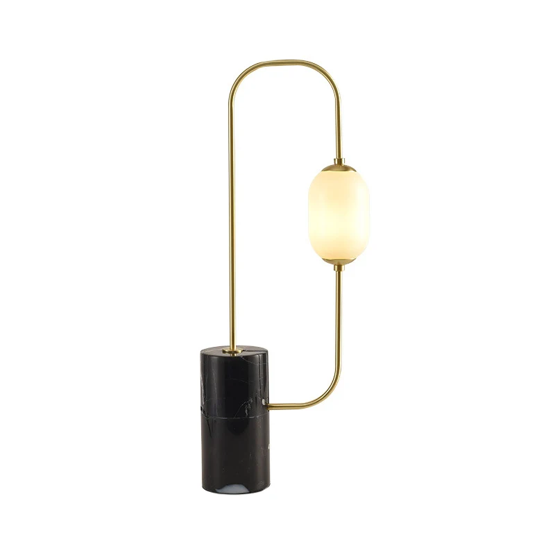 Circuit nachtkastje licht design marmeren 1-lichts zwart en messing tafellamp met ovale melkglazen kap Clearhalo