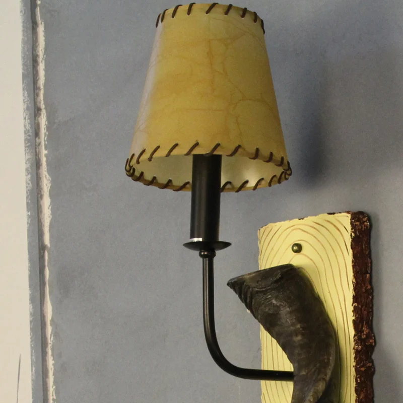 Cone Shade Slaapkamer Wandverlichting Hars 1 Lichte Landelijke Wandlamp met Hoorndecoratie Brons Clearhalo