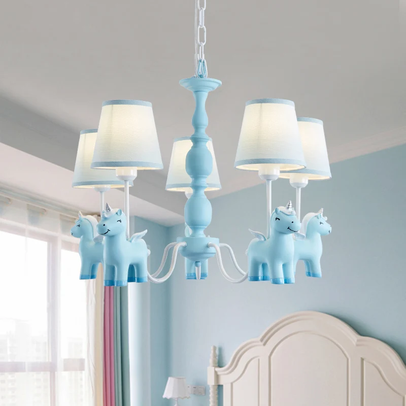 Conische kinderslaapkamer kroonluchter stof cartoon stijl hanglamp met hars eenhoorn deco Clearhalo