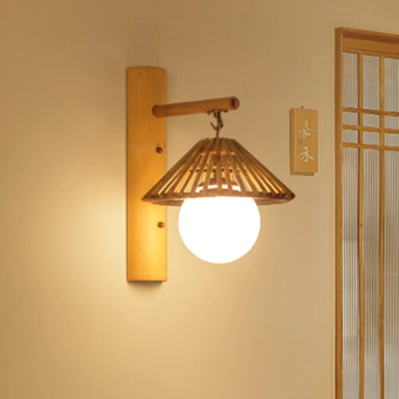 Conische wandkandelaar verlichting Aziatische stijl bamboe enkele lamp houten wandlamp met mondiale witte glazen kap Clear...