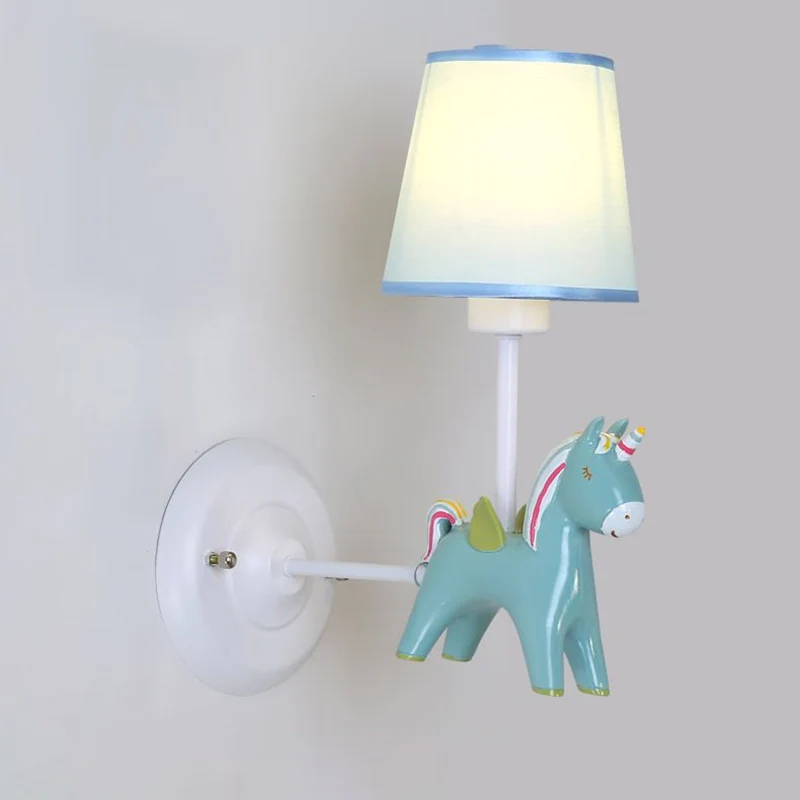 Conische wandlamp Macaron van stof, 1 lamp, wandverlichtingsideeën met eenhoorndeco roze/blauw Clearhalo