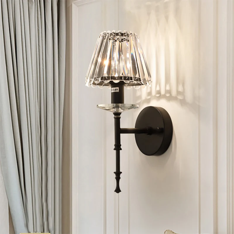 Conische wandverlichtingsarmatuur Modern stijlvol helder kristal 1 licht gouden afwerking wandlamp voor woonkamer Clearhalo