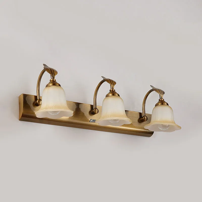 Crèmekleurige glazen Bloom Bar Light Koloniaal 1/2/3-kops badkamerijdelheid verlichtingsarmatuur goud met bladdecor Clearhalo