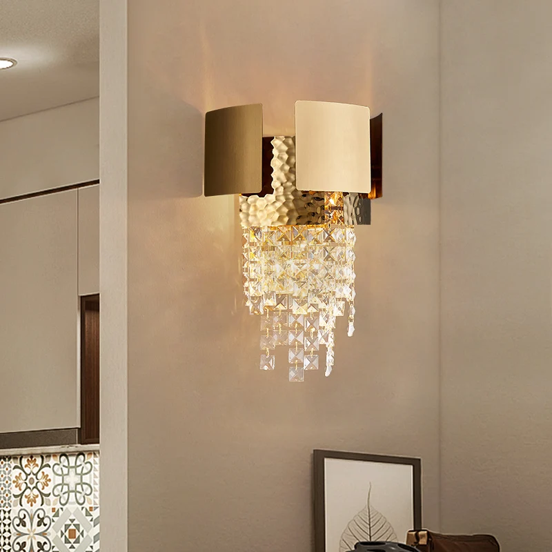 Crystal Gold Wandverlichting Cascading 2 Lampen LED Traditionele Wandkandelaar Licht voor Slaapkamer Clearhalo
