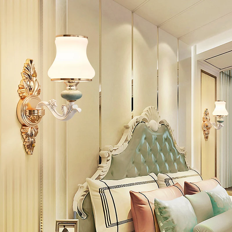 Curve Wandlamp Sconce Traditionele witte ondoorzichtige glazen wandlamp voor slaapkamer Clearhalo