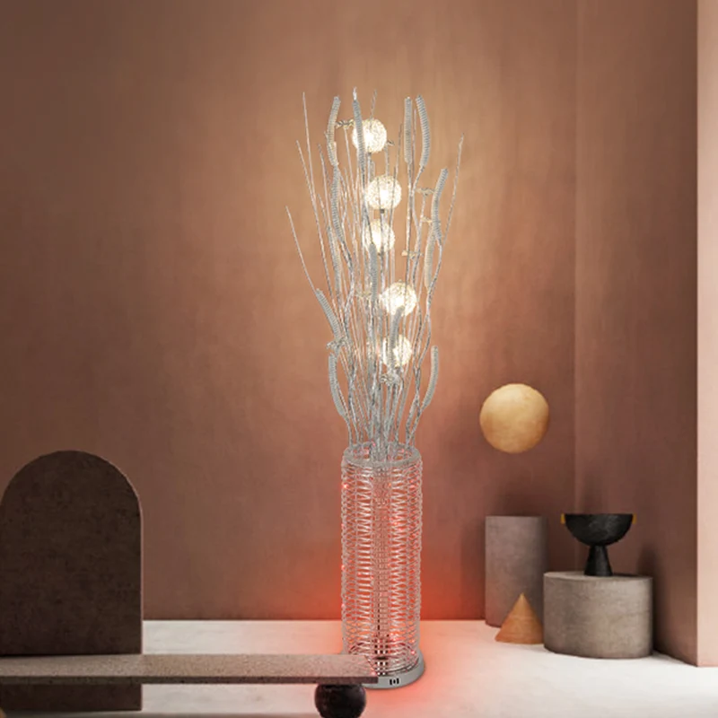 Decoratieve boomvormige staande lamp LED aluminium leesvloerverlichting met bloemdecor zilver, warm/wit licht Clearhalo