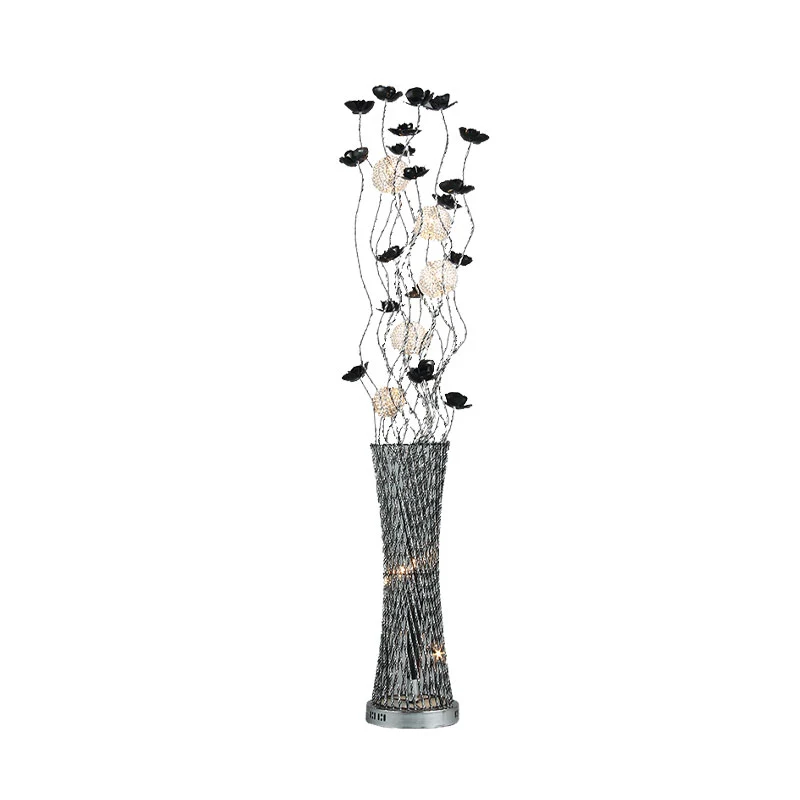 Decoratieve uitgeholde kolom vloerlamp metalen LED gebogen leeslamp met rozendecor zwart en zilver Clearhalo