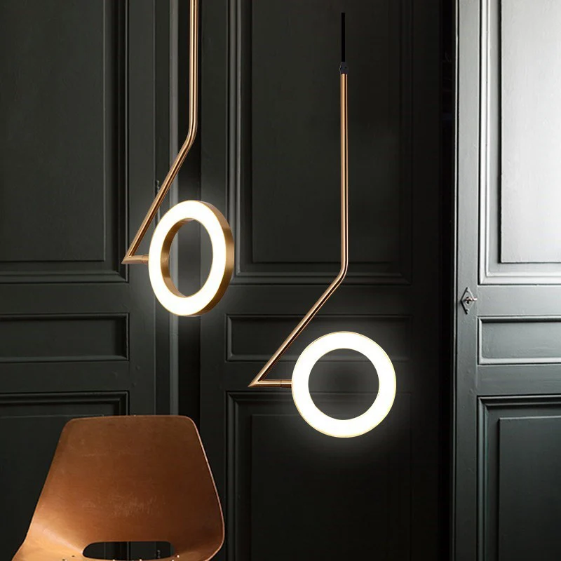 Draaibare gouden lushanger, eenvoudige, stijlvolle ijzeren LED-hanglampset met zigzagvormige arm Clearhalo