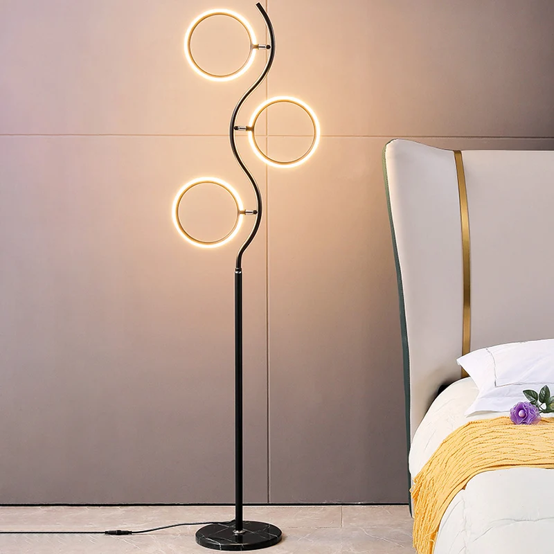 Draaibare ringvormige vloerlamp Artistieke metalen 3-koppige slaapkamer LED-staande lamp Clearhalo